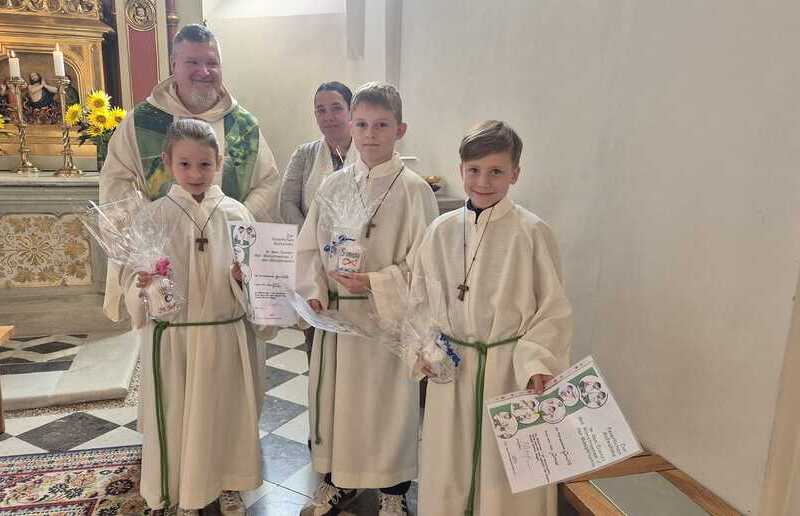 Ministranten bringen Leben in die Messe