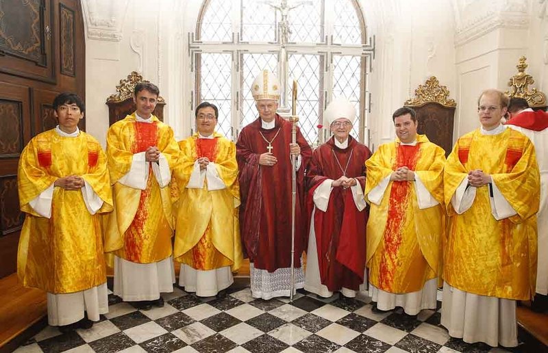 Priester- und Diakonenweihe 2014 / Neuhold, Sonntagsblatt