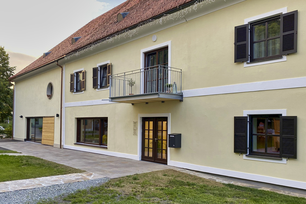 Der neue Pfarrsaal im Pfarrhaus / Robert Glück